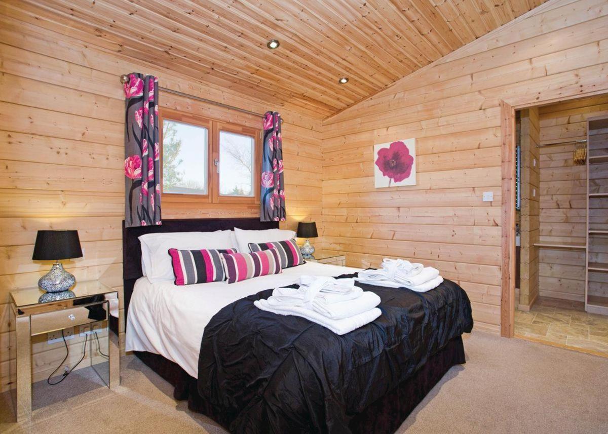 Dacre Lakeside Park Hotel Brandesburton Екстериор снимка
