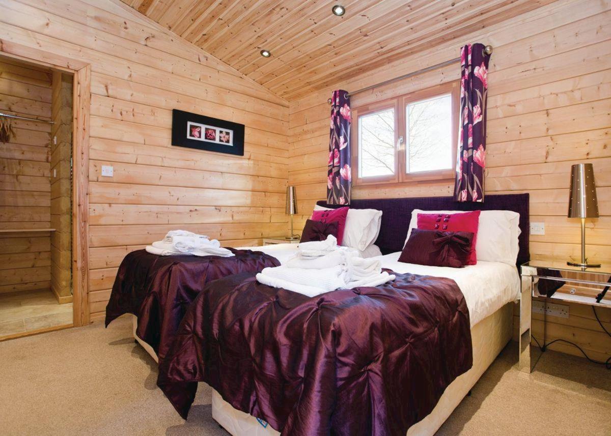 Dacre Lakeside Park Hotel Brandesburton Екстериор снимка