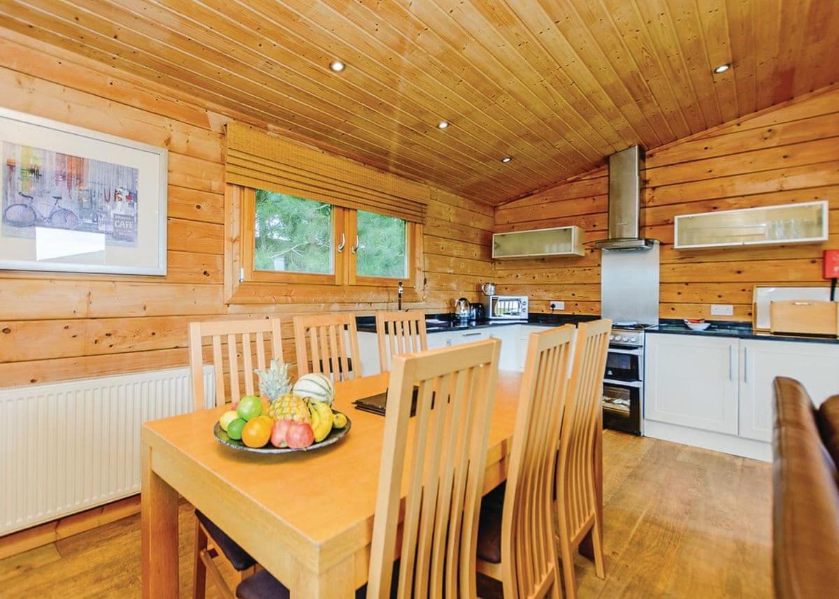 Dacre Lakeside Park Hotel Brandesburton Екстериор снимка