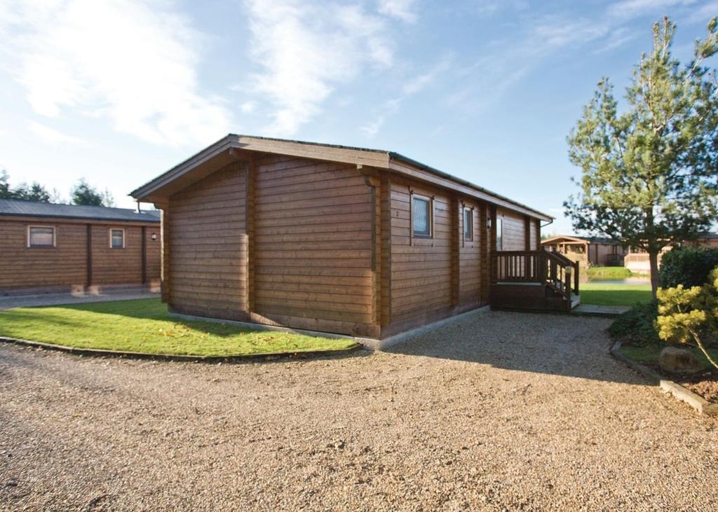 Dacre Lakeside Park Hotel Brandesburton Екстериор снимка