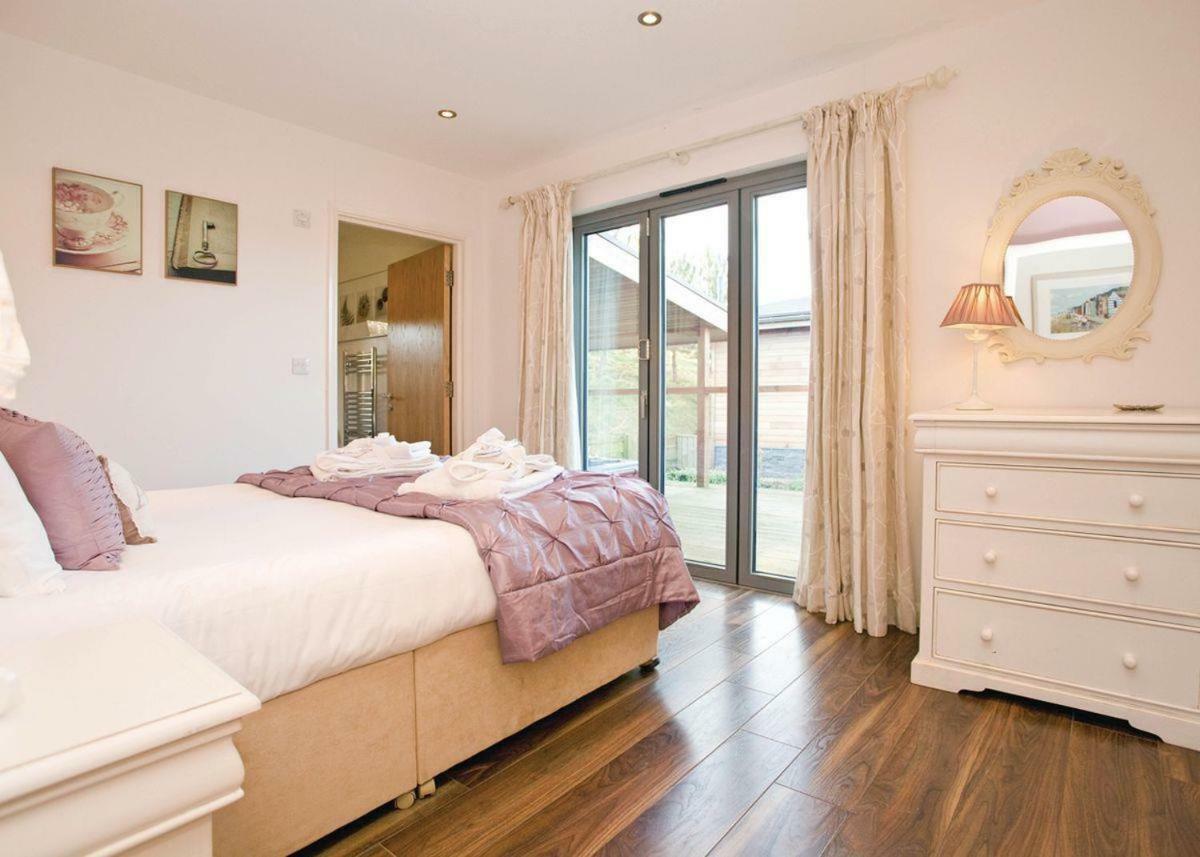 Dacre Lakeside Park Hotel Brandesburton Екстериор снимка